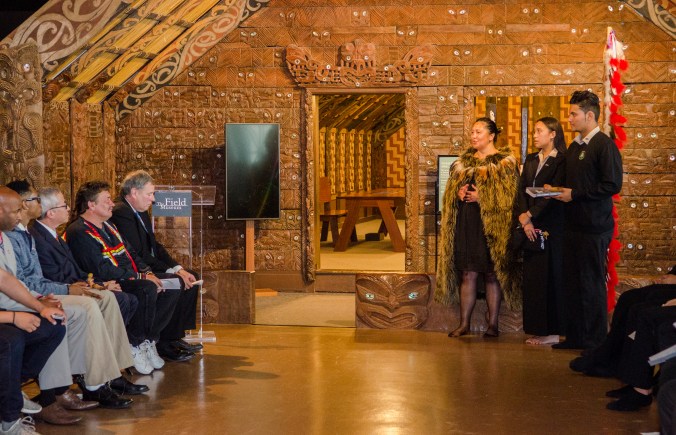 Photo credit: APJ Photography Te Kāpehu Whetū presents koha, or gifts.